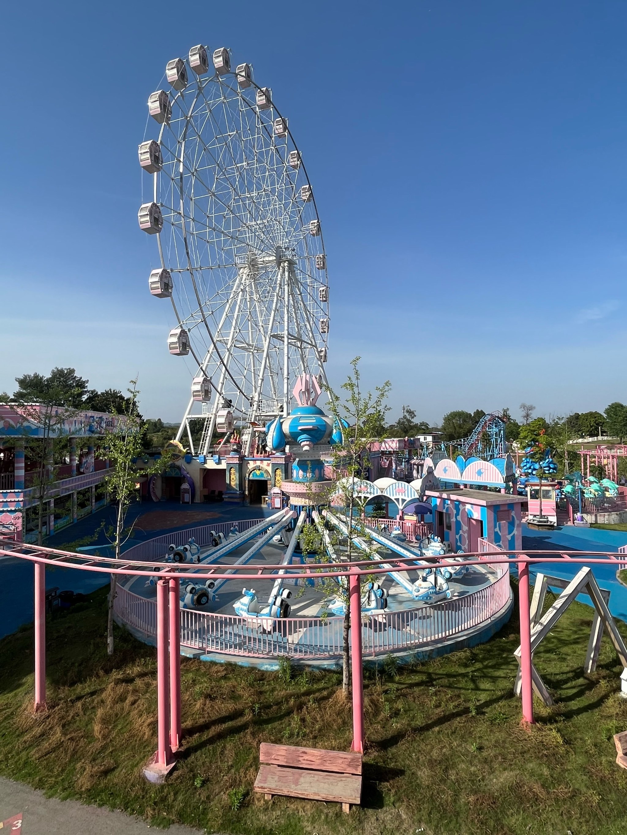 成都人有自己的泼水节