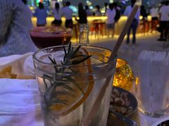 -池畔酒吧 WET Bar