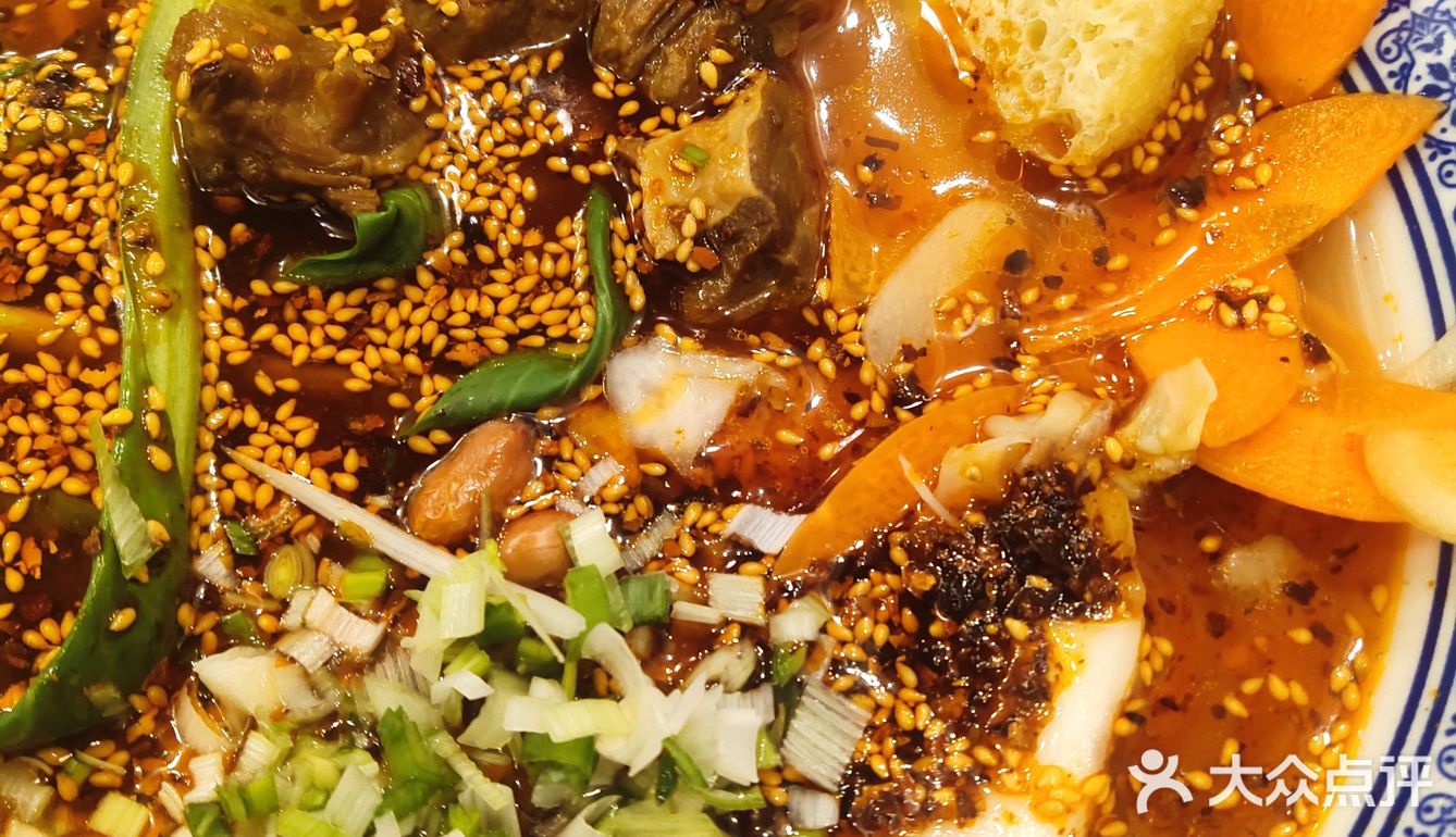 一碗炸酱一碗魂🍜