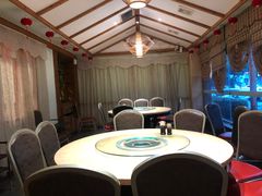 大堂-龙泉人椰子鸡.糟粕醋.海南菜(三亚旗舰店)