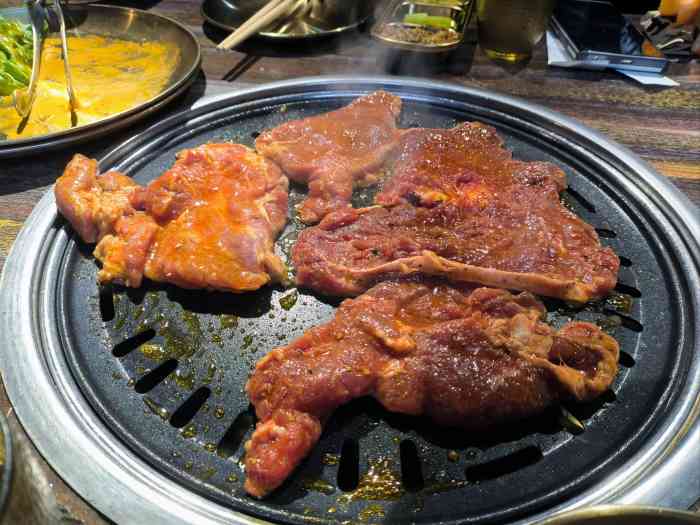 齐齐哈尔小炉匠炭火烤肉(总店)-"齐齐哈尔烤肉名声一直如雷贯耳,此地