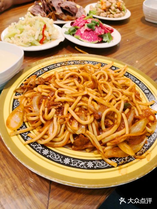 丝路伊兰·兰州牛肉面(牛街总店)牛肉炒拉条图片