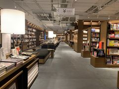 -茑屋书店(天目里店)