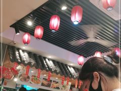 -爆炸头阿姨小四川正宗川味小吃(无任何分店)