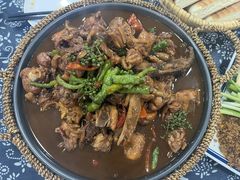 -八两八金·莱芜特色炒鸡(市南漳浦路店)