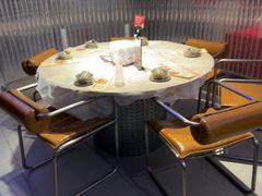 -肥肥虾庄·金牌油焖大虾(汉街SKP店)
