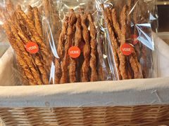 -VERIE BAKEHOUSE