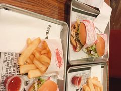 -FATBURGER 特富客汉堡(外交公寓店)