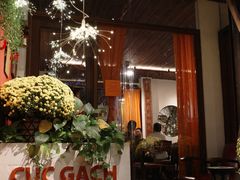 -Cuc Gach Quan Restaurant