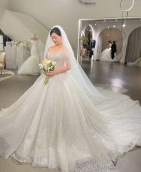 -艾米丽婚纱礼服