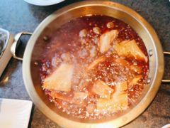 -小天鹅火锅·一线江景洪鼎旗舰店(洪崖洞店)