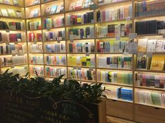 -猫的天空之城概念书店(印象城购物中心店)