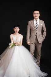 -雪中彩影婚纱摄影·微光艺术中心