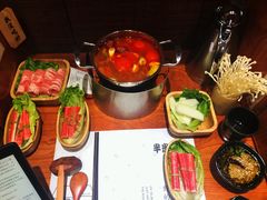 -独食火锅·半米屋台(直营总店)
