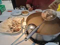 -刘少华贵州小黄牛·鲜牛肉火锅(总店)