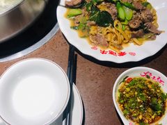 湿炒牛河-幸运牛汕头小黄牛牛肉火锅(梅林店)