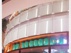 -诚铭记·虾仁汤包·成都小吃(融创店)