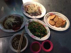 -六合夜市