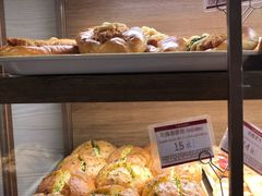 奶酪蒜香包-山崎面包(静安久光店)