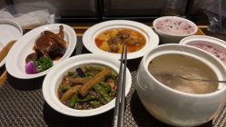 -臻康乃馨月子中心(集美店)