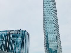 -The ROOF (通盈中心店)