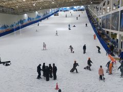-乔波室内滑雪场