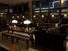 大堂-银米·云南传统过桥米线(双廊黑金冠店)