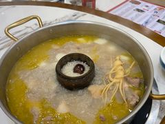 -朴小妹人参鸡汤火锅(长白山万达店)