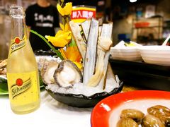 -鲜入围煮花胶鸡海鲜火锅