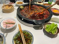 -卤校长老火锅(杨家坪直营店)