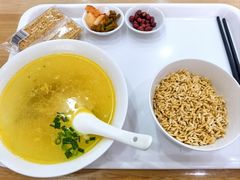 -江记老鸡汤米面