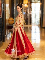 点击看大图 -艾拉·女王婚纱礼服馆