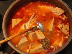 毛辣果酸汤鱼-Ameigo梅果·云贵川bistro(长宁来福士店)