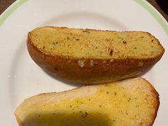 蒜香面包-萨莉亚意式餐厅(杭州滨江天街店)