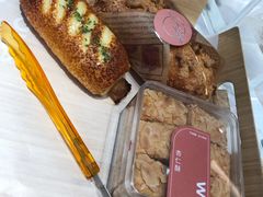 -万利隆(车站店)