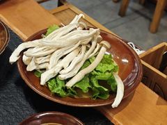 -阿山卓·野生菌火锅·纳西火塘烤肉