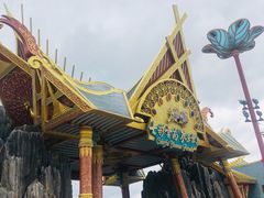 -七彩云南欢乐世界