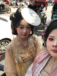 -一揽芳华汉服旗袍体验馆(拙政园店)
