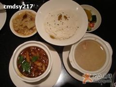 卤肉饭-鹿港小镇(霄云店)