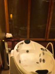 -青岛香格里拉·氣水疗中心