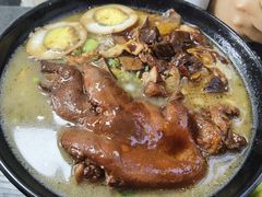 -花溪巷牛肉粉(泉城路店)