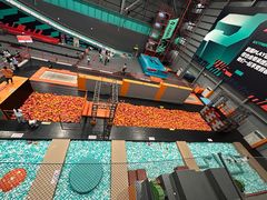 -极限PLAY运动娱乐新世界·团建派对表演休闲馆·室内高空游乐园