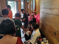 等位区-小放牛炒菜馆(军校店)