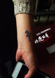 -暗夜tattoo纹身工作室