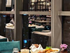 -云厨·高空西餐厅(成都瑯珀·凯悦臻选酒店)