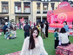 -王府井奥莱临潼小镇(临潼店)