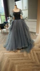 -Lady  Jane高端婚纱礼服馆