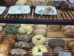 -焙丽拾光(麦凯乐直营店)