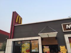 -麦当劳(滨河路DT店)