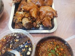 -王万妈卤猪脚(青岩交通路)